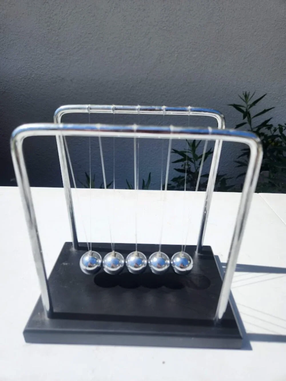 Large Newtons Cradle Balance Pendulum Physics 5 Balls Kinetic Toy Office Decor H
